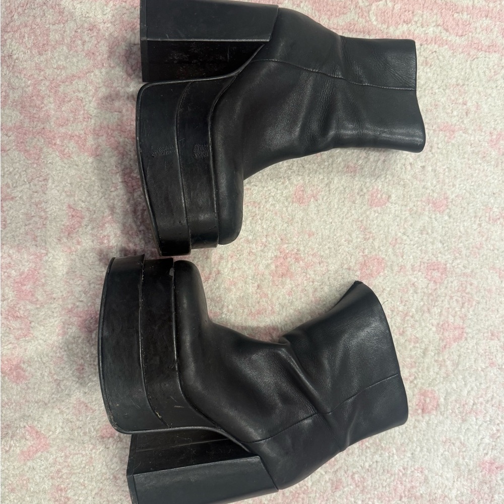 Steve Madden Black Platform Boots - Picture 3 of 5